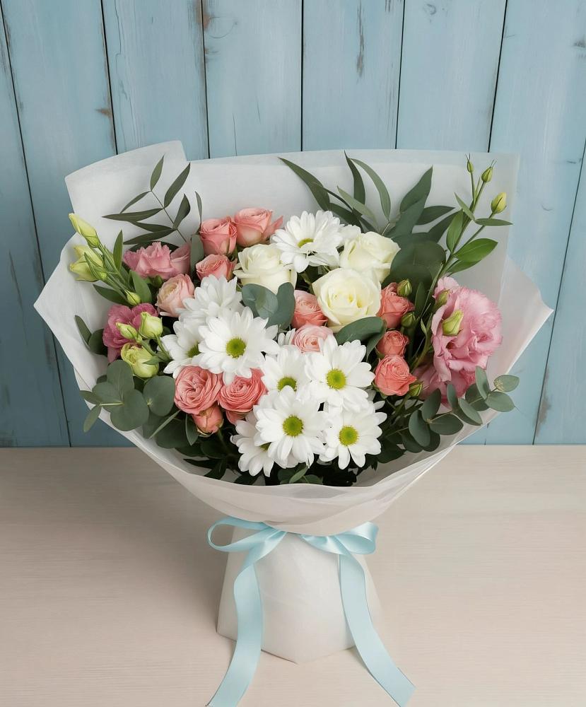 Букет цветов из: Розы, Лизиантусы и Хризантемы в Мотяково