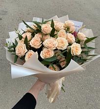 Букет Кремовые розы Латте в Мотяково