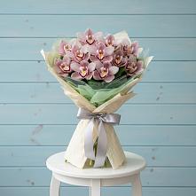 Букет цветов из:  Орхидеи и Розы в Мотяково