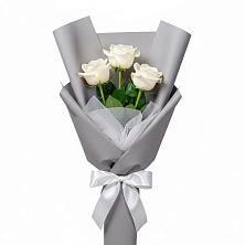 Букет 3 белые розы в Мотяково