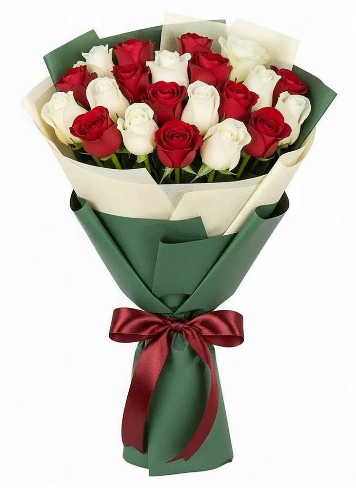 Букет Микс из красных и белых роз в Мотяково