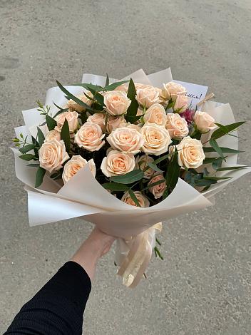 Букет Кремовые розы Латте в Мотяково