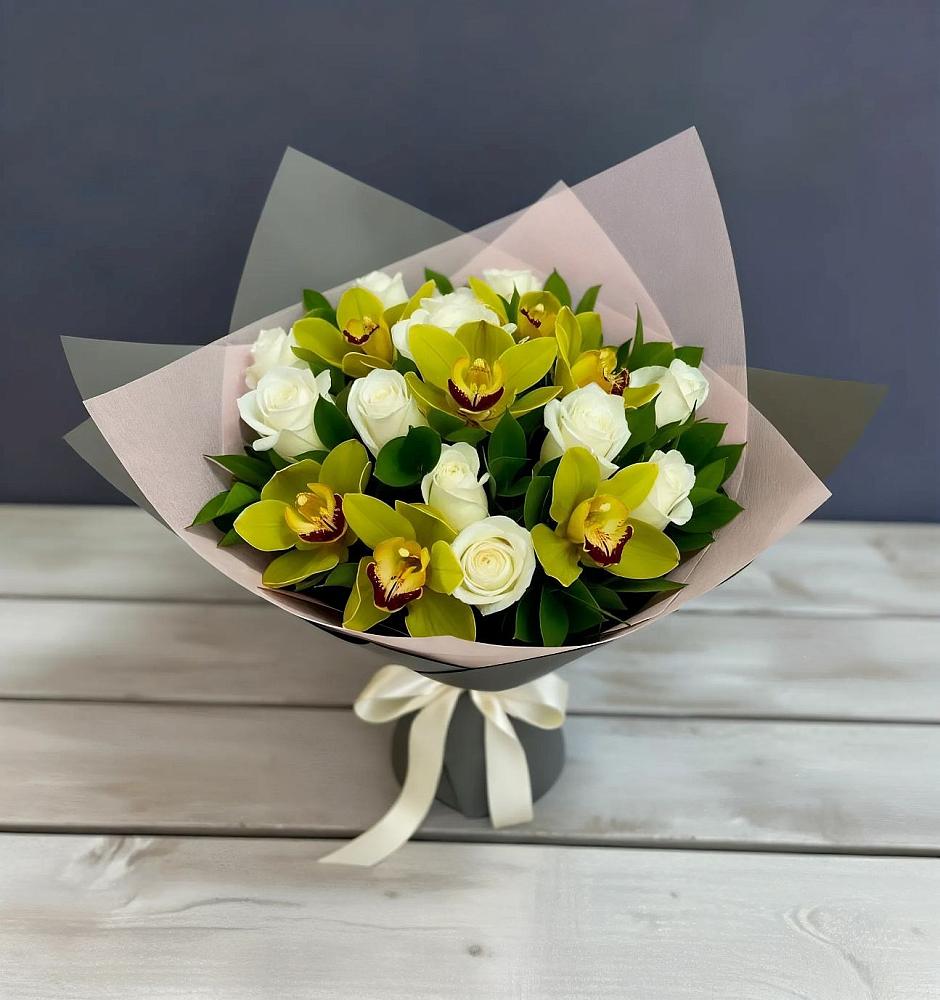 Букет цветов из: Орхидеи и Розы в Мотяково