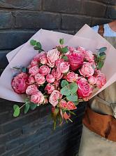 Букет розы в пальмах в Мотяково Букет цветов из: Розы в Мотяково