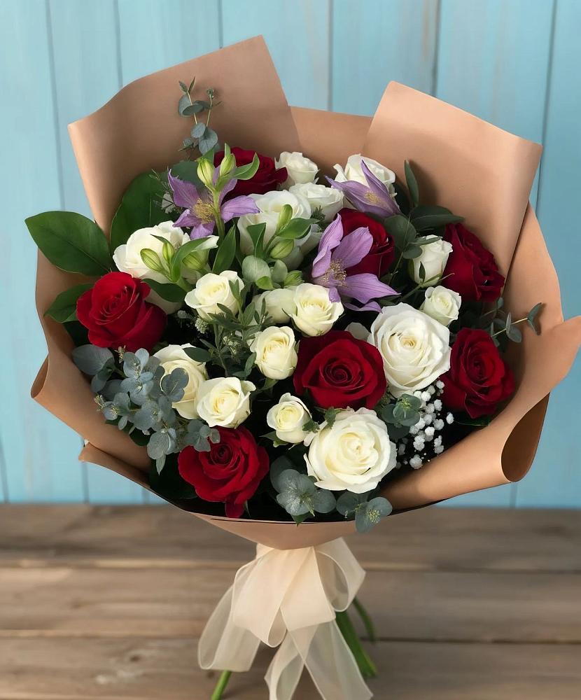 Букет цветов из: Розы и Альстромерии в Мотяково