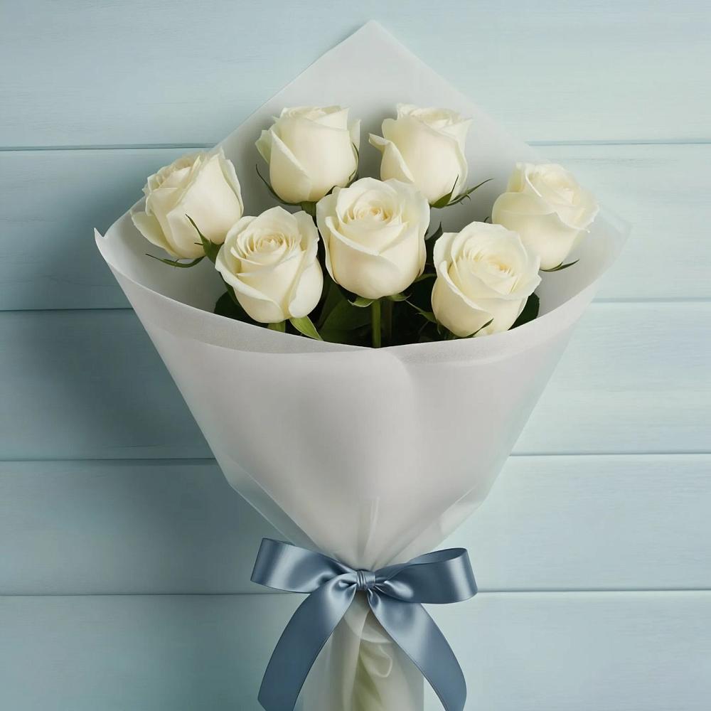 Букет 7 Белых роз Эдлесс Лав в Мотяково