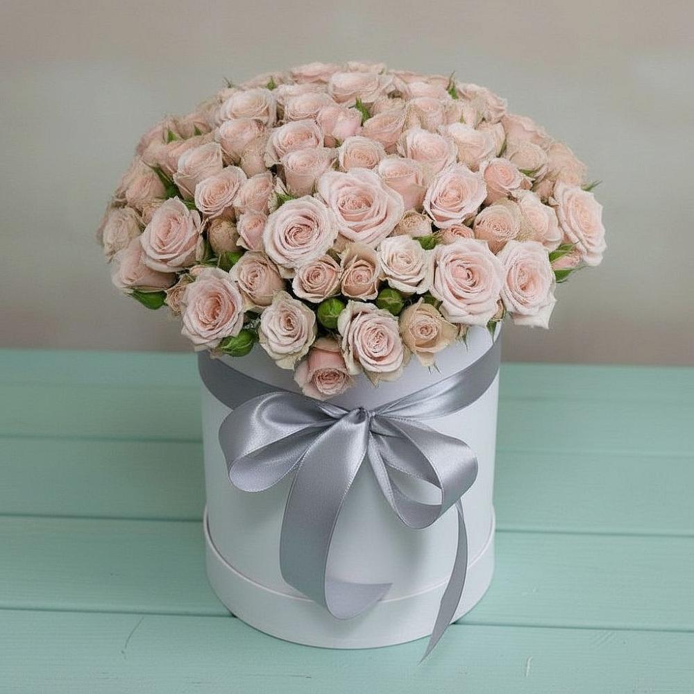 Цветочная композиция из Розы в шляпной коробке в Мотяково