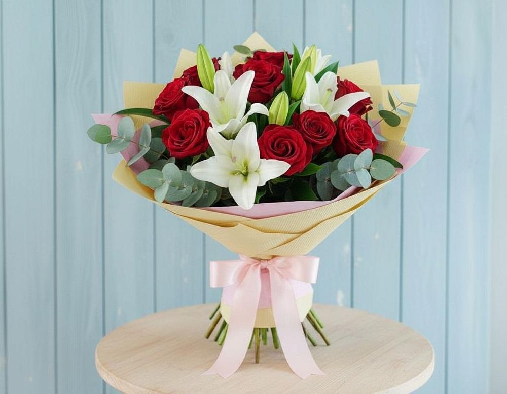 Букет цветов из: Лилии и Розы в Мотяково